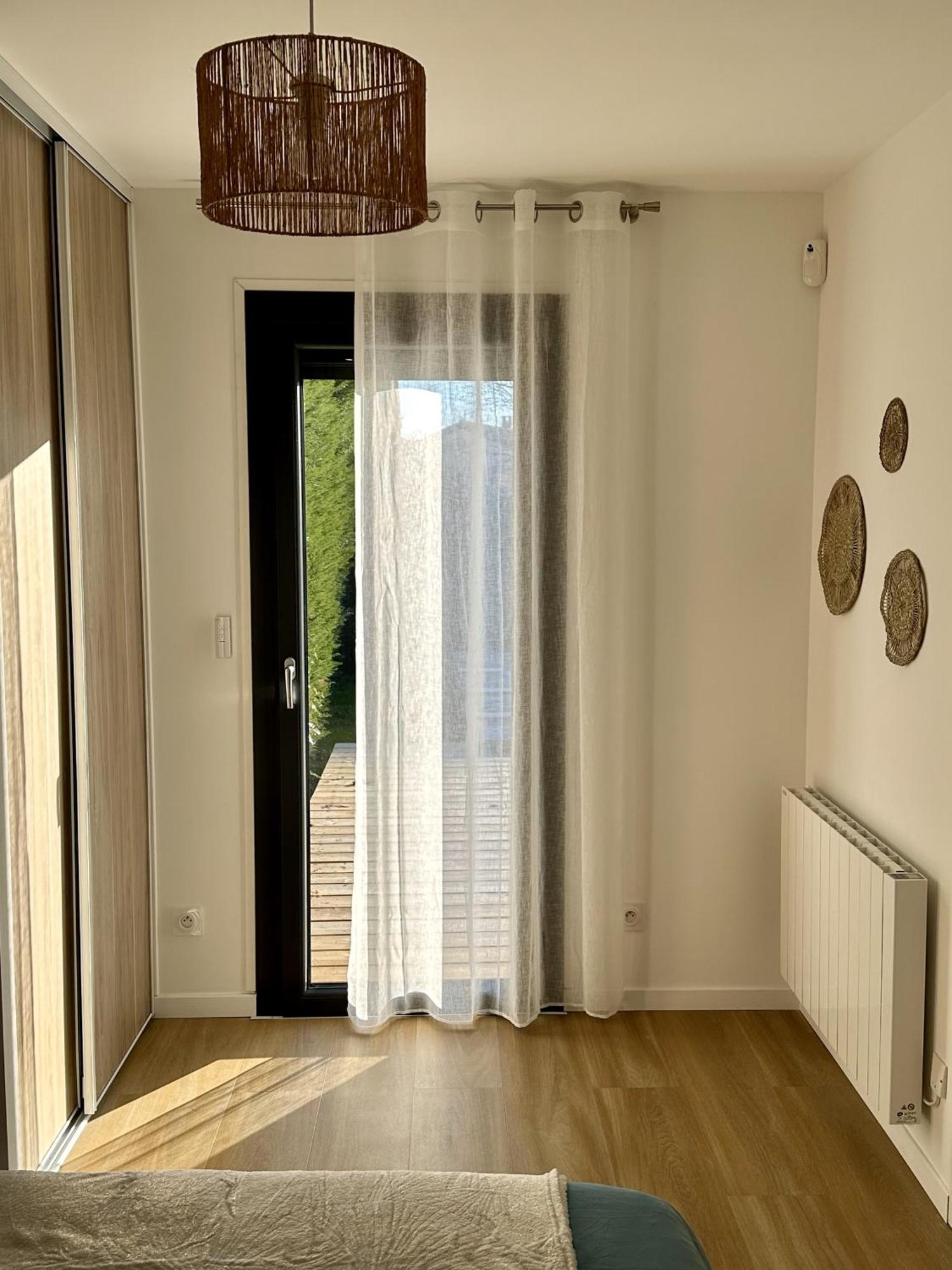 Sunny House - Villa 4 Chambres - Saint Genis Les Ollieres Экстерьер фото